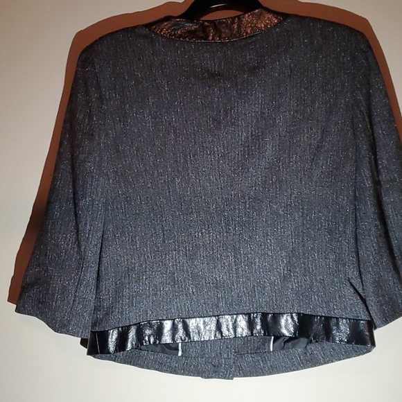 Jacket - Picture 3 of 4